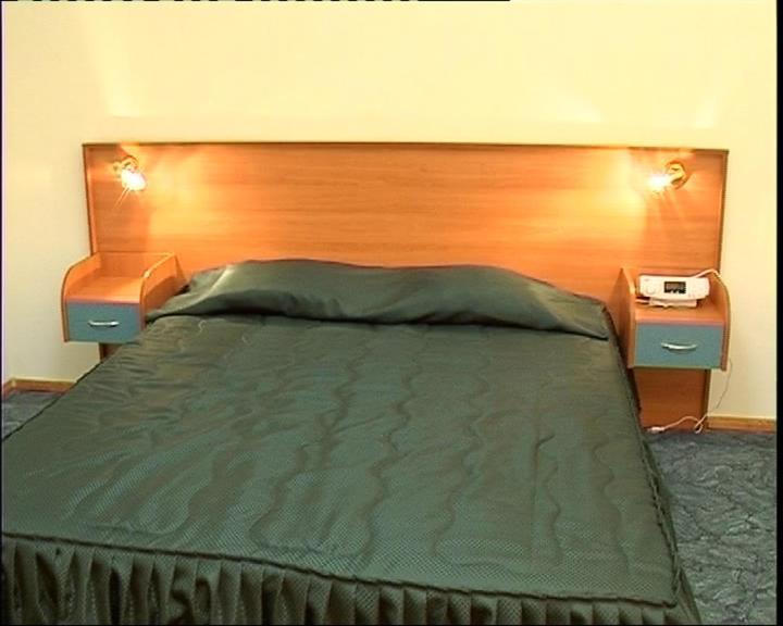 Elbrus Hotel Pazardzhik Habitación foto